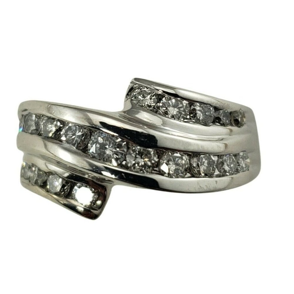 Vintage 14 Karat White Gold and Diamond Ring Size 5.5 #9883
